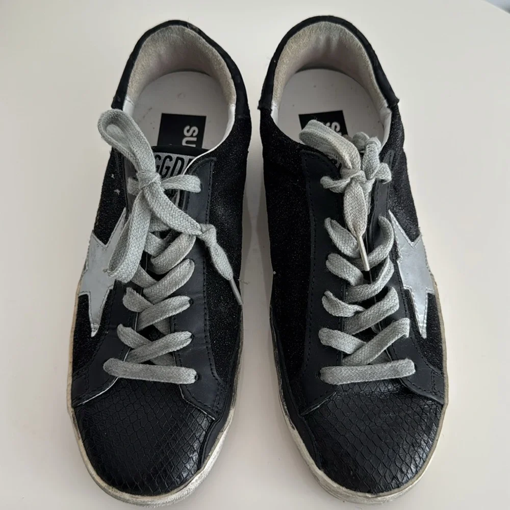 Golden Goose PRIVATE EDT Size 35 Sneakers in Excellent Condition